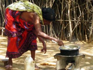 A woman makes the most of meager rations in Beled Hawo